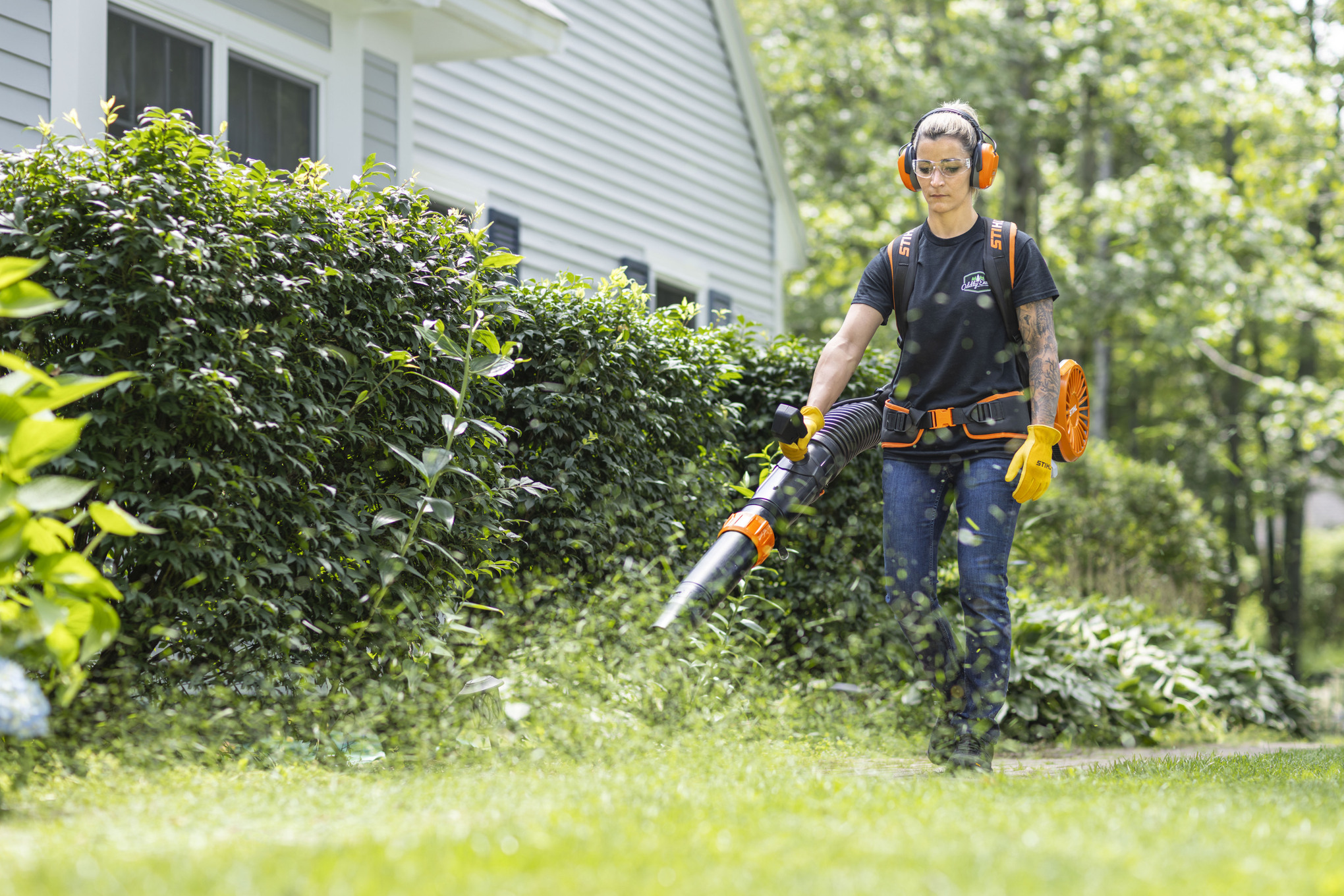 STIHL BGA 300 Battery Powered Backpack Blower