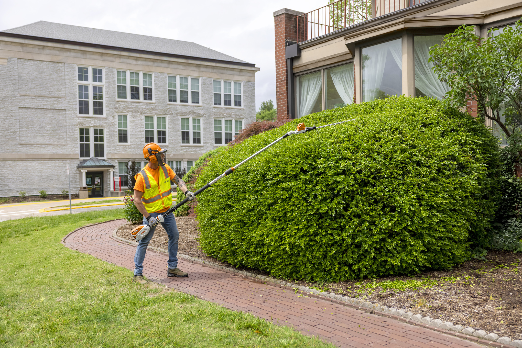STIHL HLA 86 Battery Powered extended-reach Hedge Trimmer